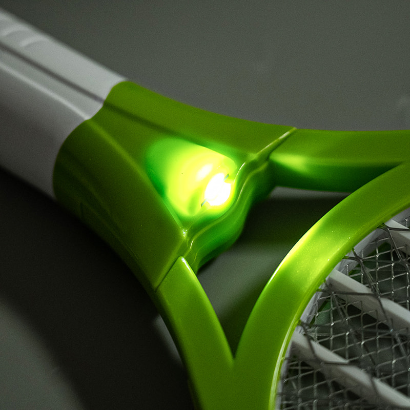 FF-108 odnímateľná olovená LED baterka 250 mAh so zástrčkovou elektrickou plácačkou na komáre FF-108 odnímateľná olovená LED baterka 250 mAh so zástrčkovou elektrickou plácačkou na komáre