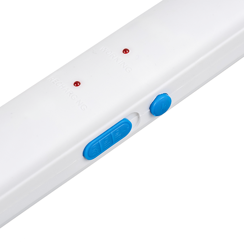FF-678 3-farebná LED so zástrčkou olovenou batériou 400mAh elektrická plácačka na komáre FF-678 3-farebná LED so zástrčkou olovenou batériou 400mAh elektrická plácačka na komáre