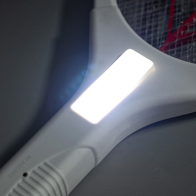 FF-785 3-farebná LED zástrčka olovená batéria 400mAh elektrická plácačka na komáre FF-785 3-farebná LED zástrčka olovená batéria 400mAh elektrická plácačka na komáre